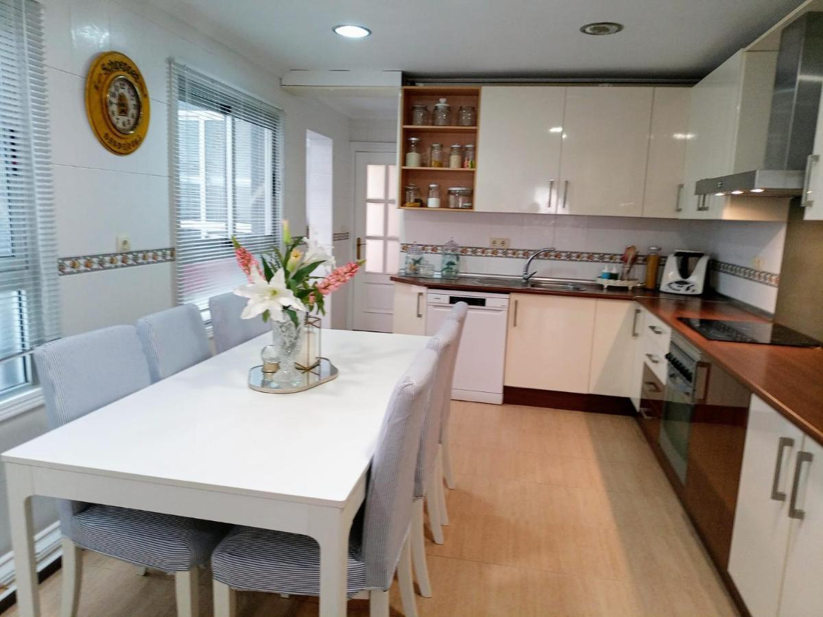 Espectacular Vivienda Junto A La Playa Y Paseo Maritimo En Almeria Apartamento Exterior foto